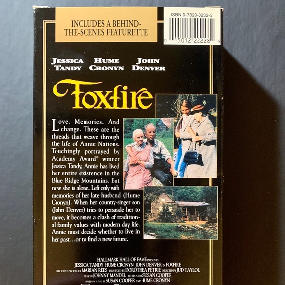 “Foxfire” Featuring John Denver on VHS - Excellent Condition - made in 1997 📼 - Picture 12 of 15
